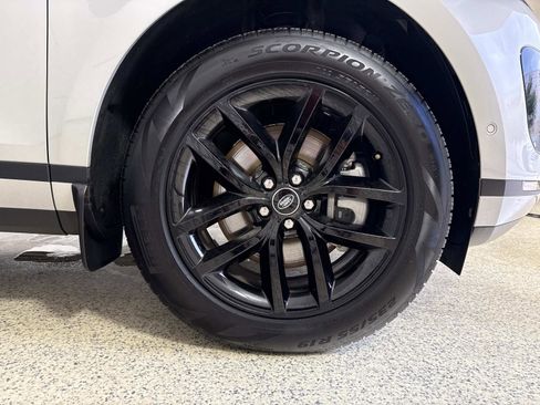 Used 2026 Land Rover Range Rover Evoque S AWD/4WD image 9