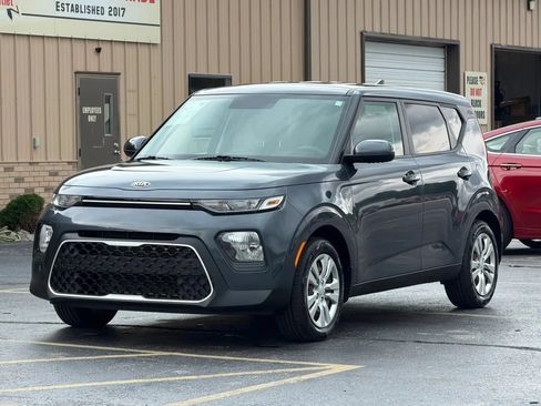 Used 2020 Kia Soul LX FWD image 5