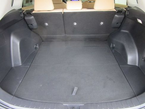 Used 2024 Toyota RAV4 LE AWD/4WD image 15