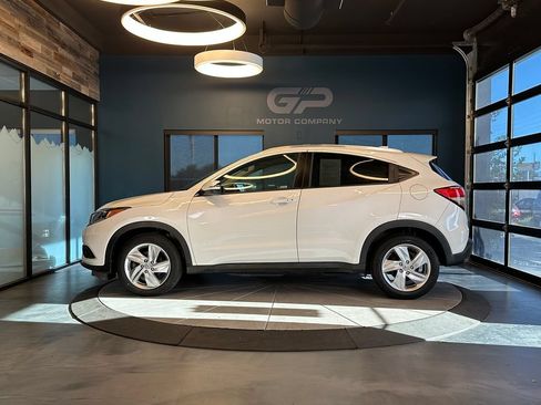 Used 2020 Honda HR-V EX image 6