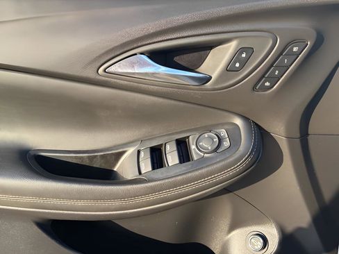 Used 2023 Buick Encore GX Essence w/ Experience Buick Package image 21