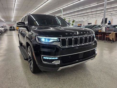 Used 2022 Jeep Wagoneer Series III w/ Premium Group I AWD/4WD image 4