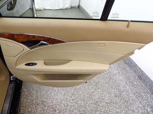 Used 2009 Mercedes-Benz E 350 4MATIC Sedan image 12
