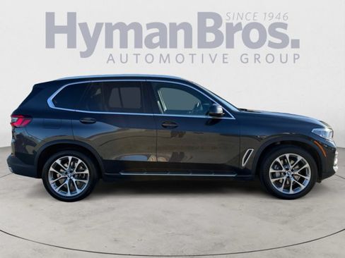 Used 2022 BMW X5 xDrive40i w/ Executive Package AWD/4WD image 2