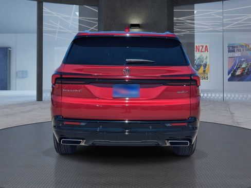 Used 2025 Buick Enclave Sport Touring image 5