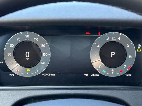 New 2026 Land Rover Range Rover Velar Dynamic SE AWD/4WD image 11