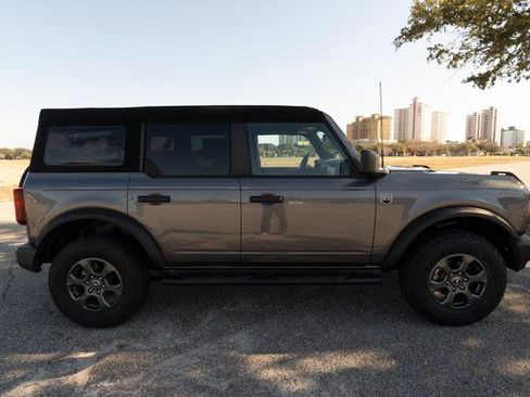 Used 2023 Ford Bronco Big Bend image 2