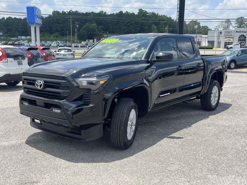Used 2026 Toyota Tacoma SR5 AWD/4WD image 7