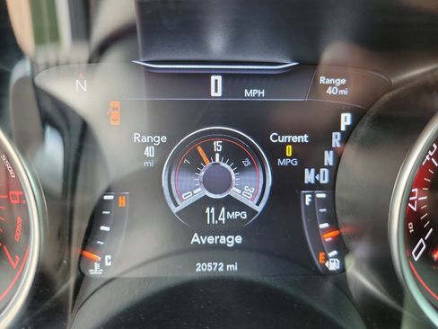 Used 2022 Dodge Challenger R/T image 17