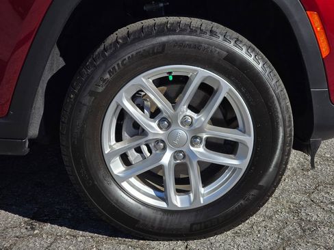New 2025 Jeep Grand Cherokee Laredo X w/ Luxury Tech Group I image 16