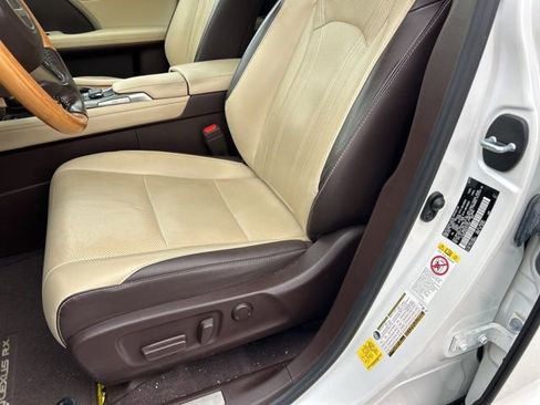 Used 2019 Lexus RX 350L FWD image 15