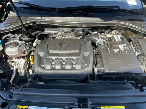 Used 2021 Volkswagen Tiguan SEL Premium R-Line image 31