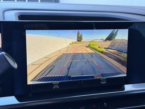 Used 2024 Chevrolet Silverado 2500 LT image 23