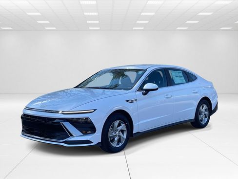 New 2026 Hyundai Sonata SE image 3