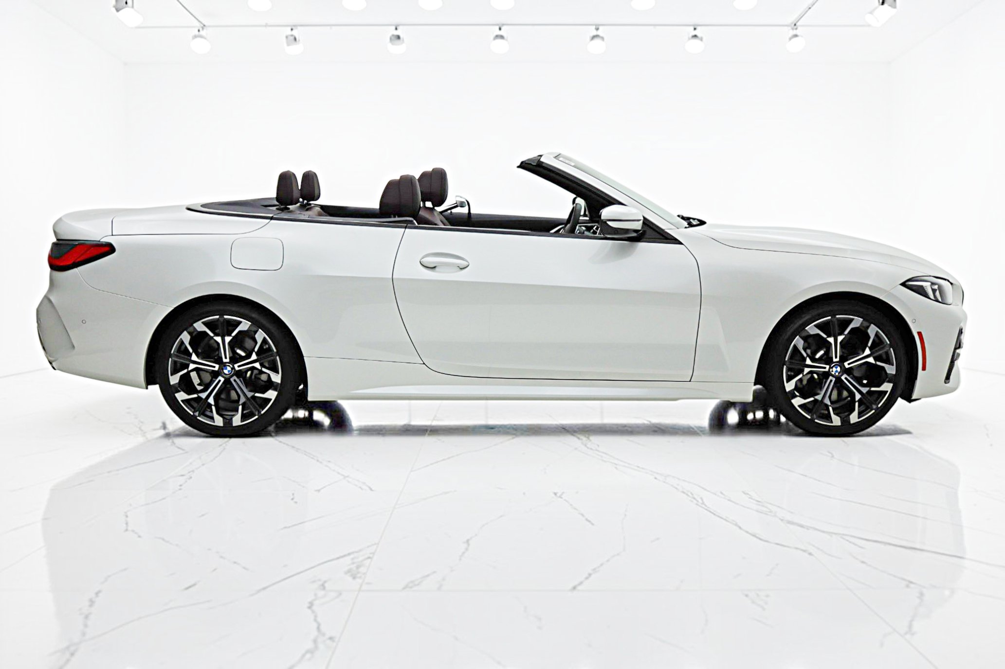 Used 2026 BMW 430i xDrive Convertible w/ M Sport Package AWD/4WD image 16