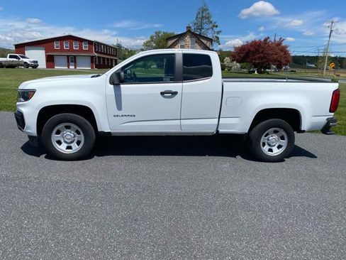 Used 2021 Chevrolet Colorado W/T w/ WT Convenience Package RWD image 2
