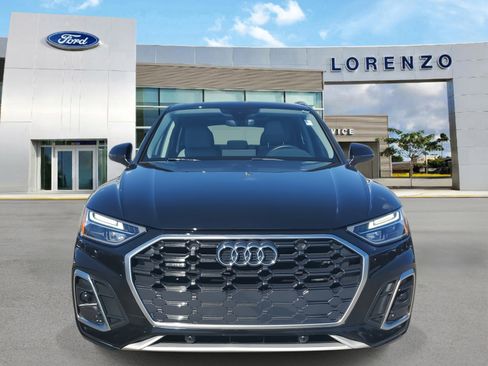 Used 2022 Audi Q5 2.0T Premium w/ Convenience Package image 2
