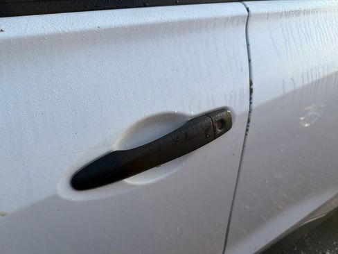 Used 2019 Nissan Kicks S w/ Exterior Electronics Package FWD image 13
