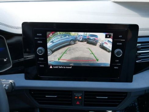 New 2025 Volkswagen Jetta SE image 12