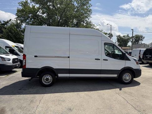 Used 2023 Ford Transit 250 148 High Roof AWD image 8