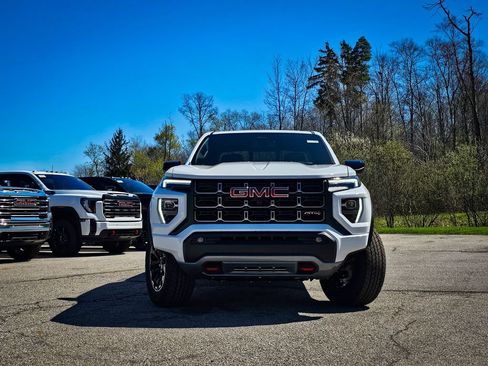New 2026 GMC Canyon AT4 w/ Technology Plus Package AWD/4WD image 10
