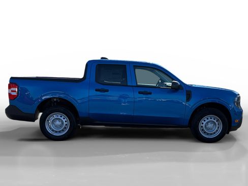 New 2025 Ford Maverick XL image 6