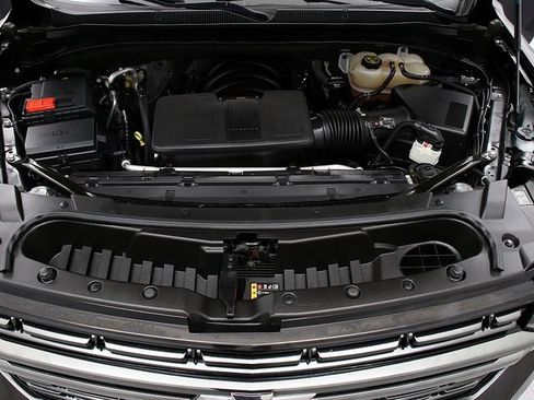 Used 2022 Chevrolet Tahoe RST w/ Sport Performance Package image 33