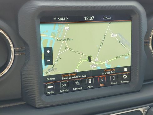 Used 2021 Jeep Wrangler Unlimited Sahara image 20