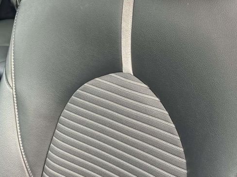 Used 2023 Toyota Camry SE image 15