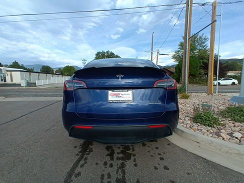 Used 2023 Tesla Model Y Long Range AWD/4WD image 7