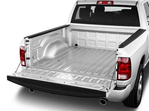 Used 2022 RAM 1500 Express w/ Ceramic Grey Express Package AWD/4WD image 7