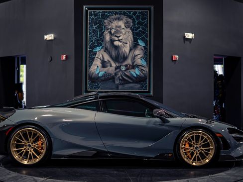 Used 2021 McLaren 765LT RWD image 26