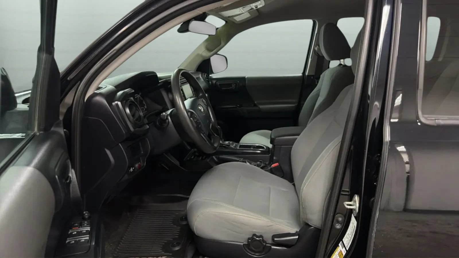 Used 2019 Toyota Tacoma SR w/ SR Convenience Package AWD/4WD image 20