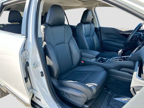 Used 2023 Subaru Outback Limited image 30
