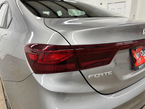 Used 2023 Kia Forte LXS w/ LXS Technology Package FWD image 8
