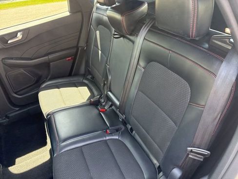 Used 2025 Ford Escape ST-Line FWD image 21