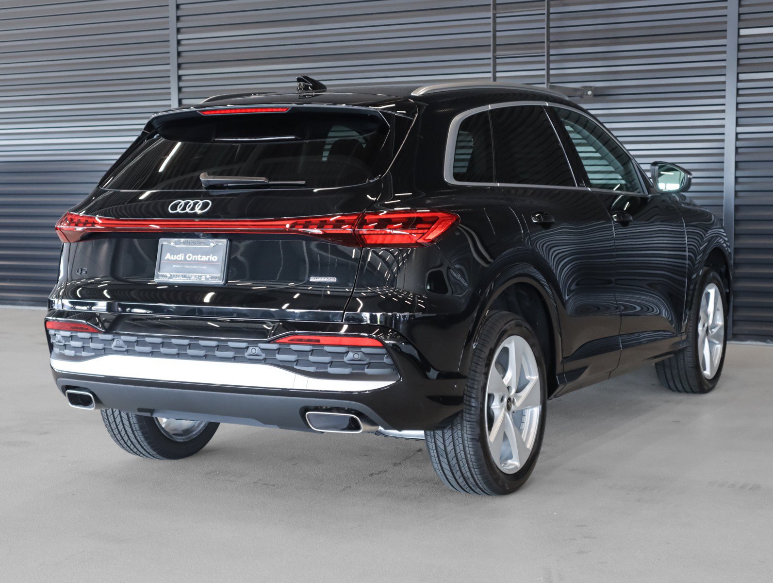 Used 2025 Audi Q5 Premium w/ Premium Plus AWD/4WD image 16