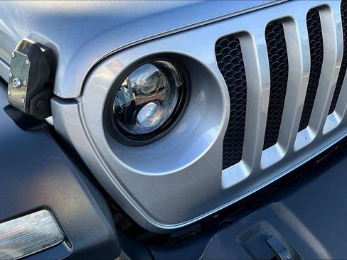 Used 2018 Jeep Wrangler Unlimited Sport S image 25