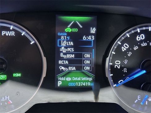 Used 2022 Toyota RAV4 XLE image 12