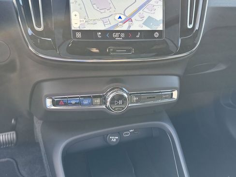 New 2024 Volvo XC40 Recharge Plus w/ Protection Package Premier image 24