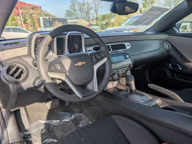 Used 2012 Chevrolet Camaro LS RWD image 8