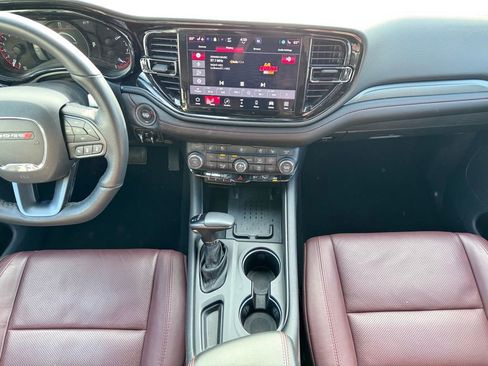 Certified 2025 Dodge Durango GT image 11