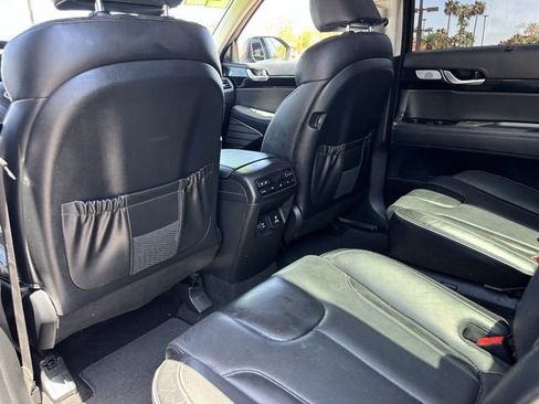 Used 2022 Hyundai Palisade Limited AWD/4WD image 16