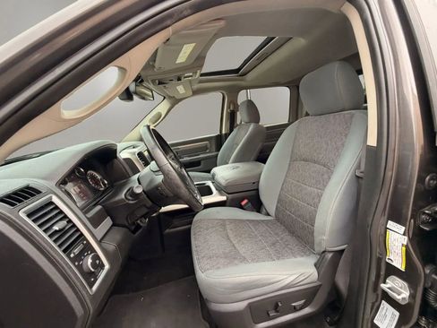 Used 2017 RAM 1500 Big Horn RWD image 30