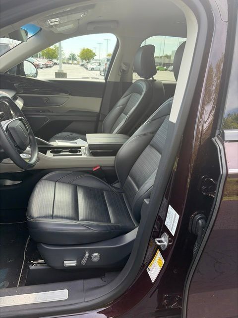 Used 2024 Lincoln Nautilus Reserve AWD/4WD image 14