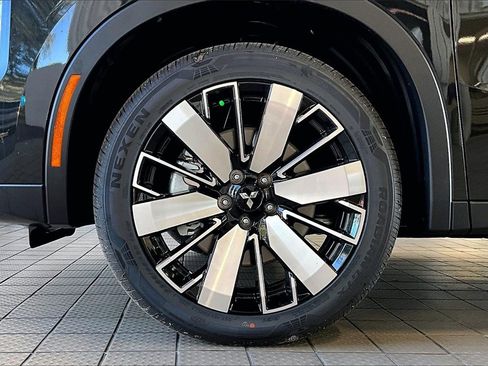 New 2026 Mitsubishi Outlander SE image 12