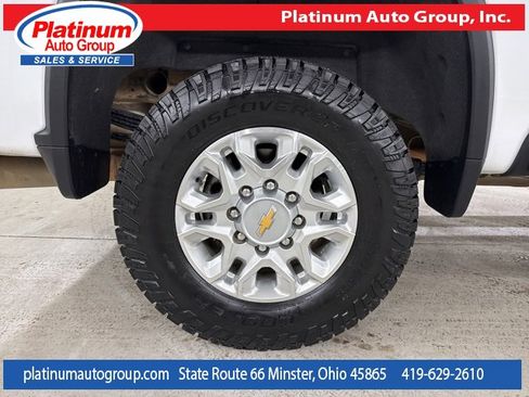 Used 2024 Chevrolet Silverado 2500 LT image 49