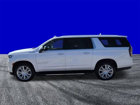 Used 2022 Chevrolet Suburban High Country image 7
