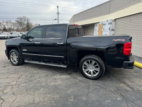 Used 2015 Chevrolet Silverado 1500 High Country image 12