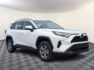 Used 2022 Toyota RAV4 XLE video 1